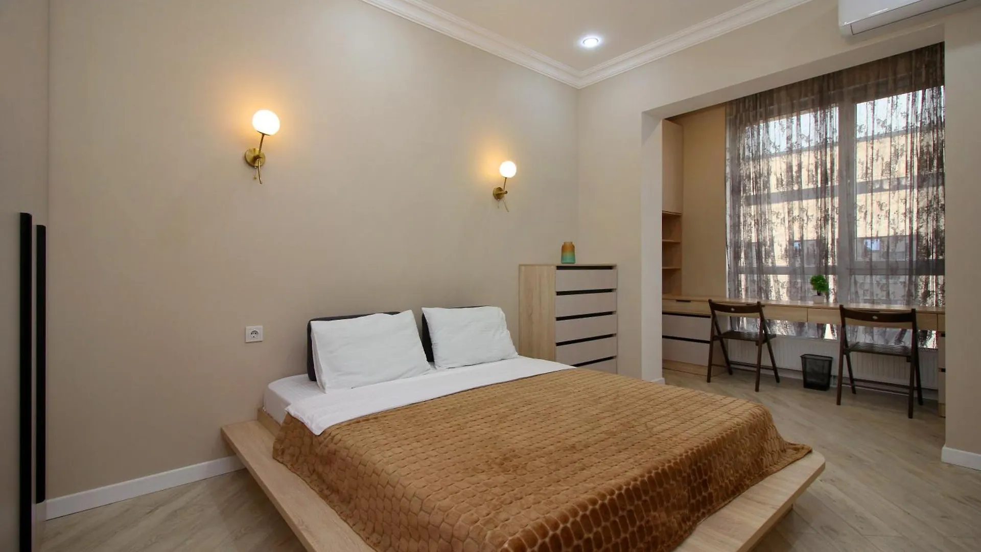 Вид На Горы! 3-Комнаты 2-Спальни Apartments Comfort City Almaty