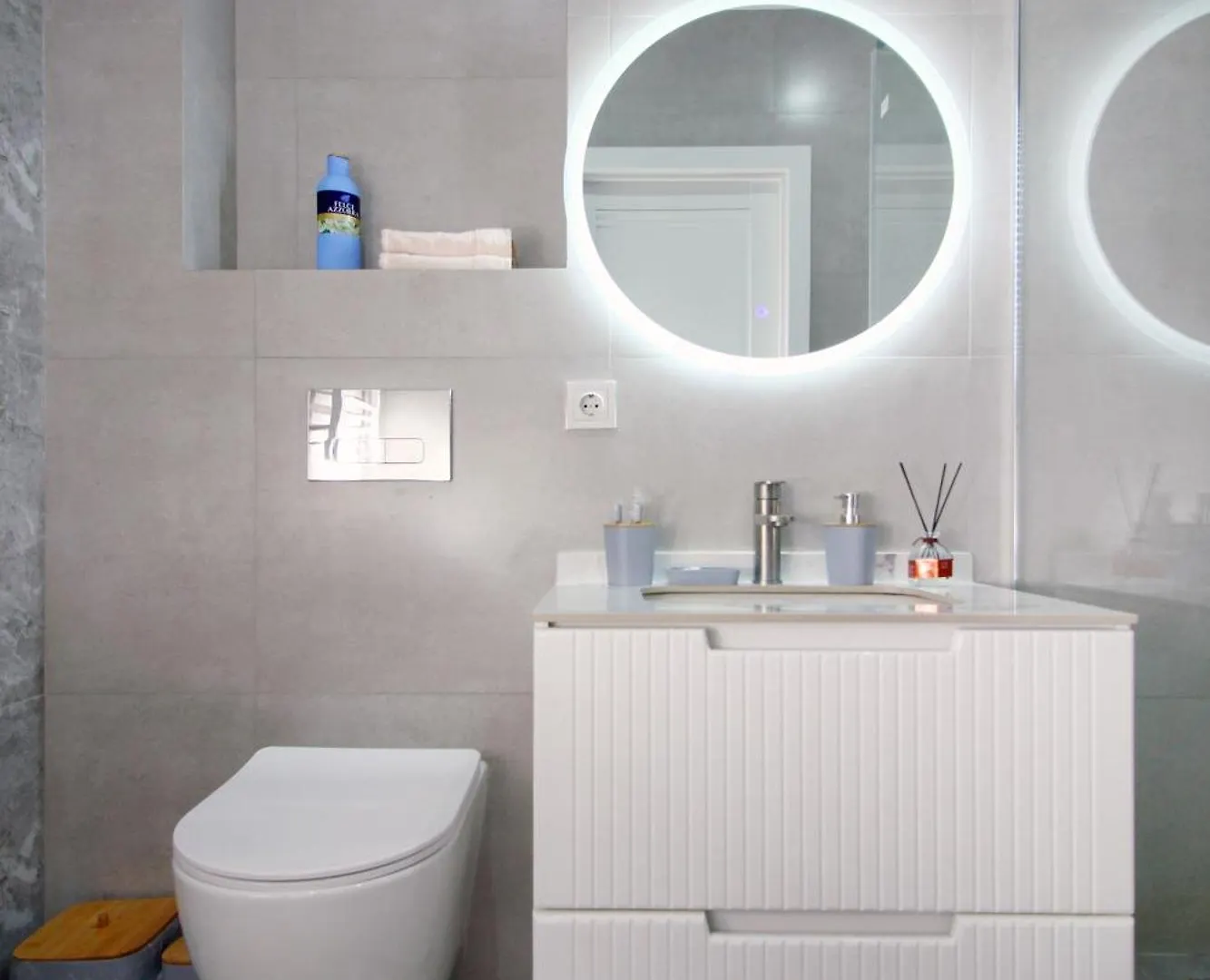 Вид На Горы! 3-Комнаты 2-Спальни Apartments Comfort City Almaty Kazakhstan