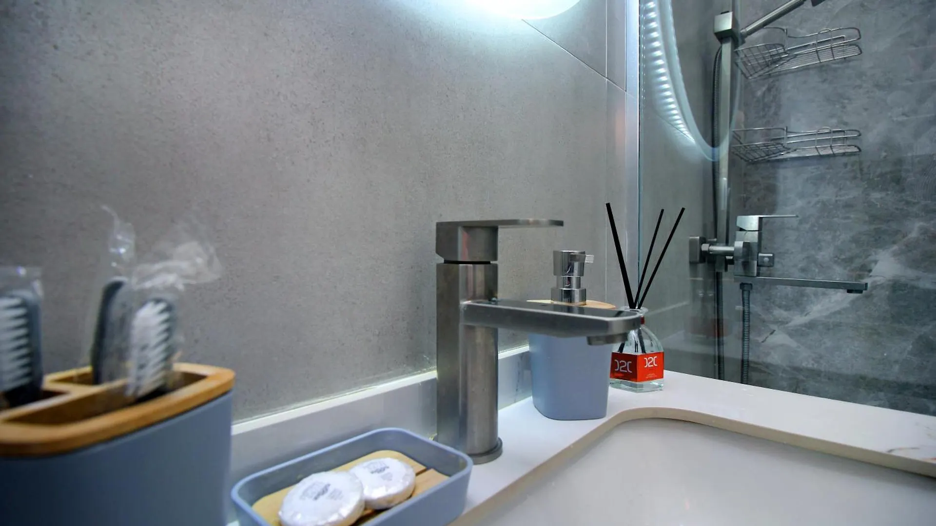 Вид На Горы! 3-Комнаты 2-Спальни Apartments Comfort City Almaty